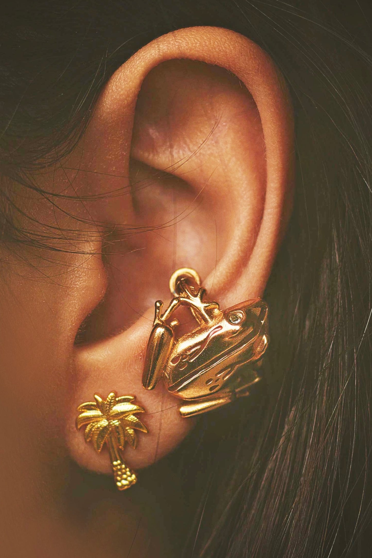 Ribbit earcuff